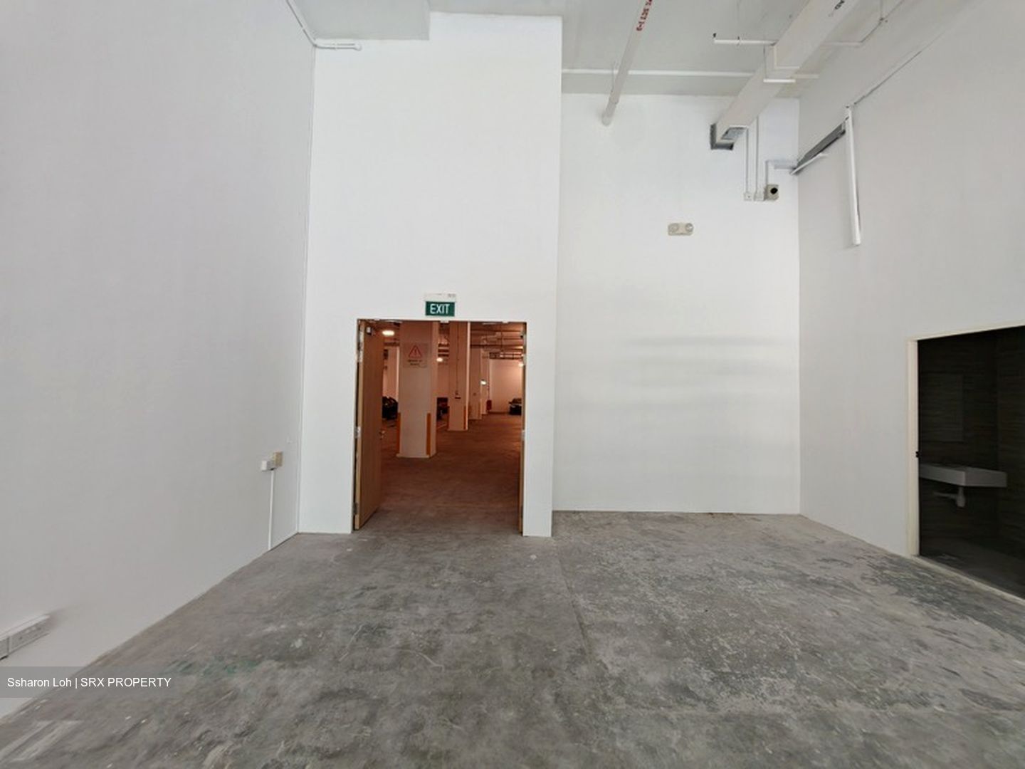 Interlocal Centre (D5), Warehouse #565925731